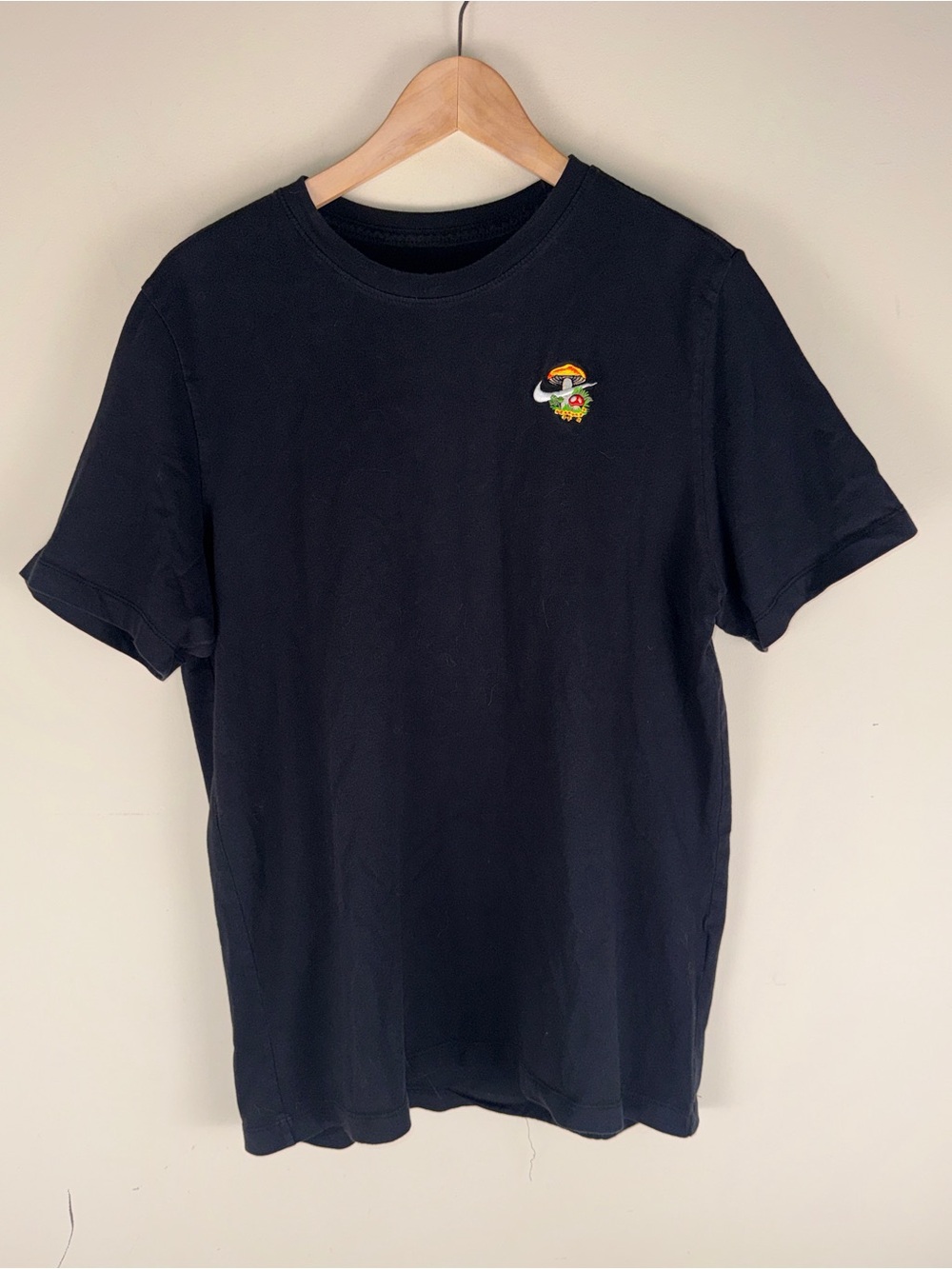 Nike Embroidered Mushroom Swoosh Tee Men's Large 'The Nike Tee' NOTES